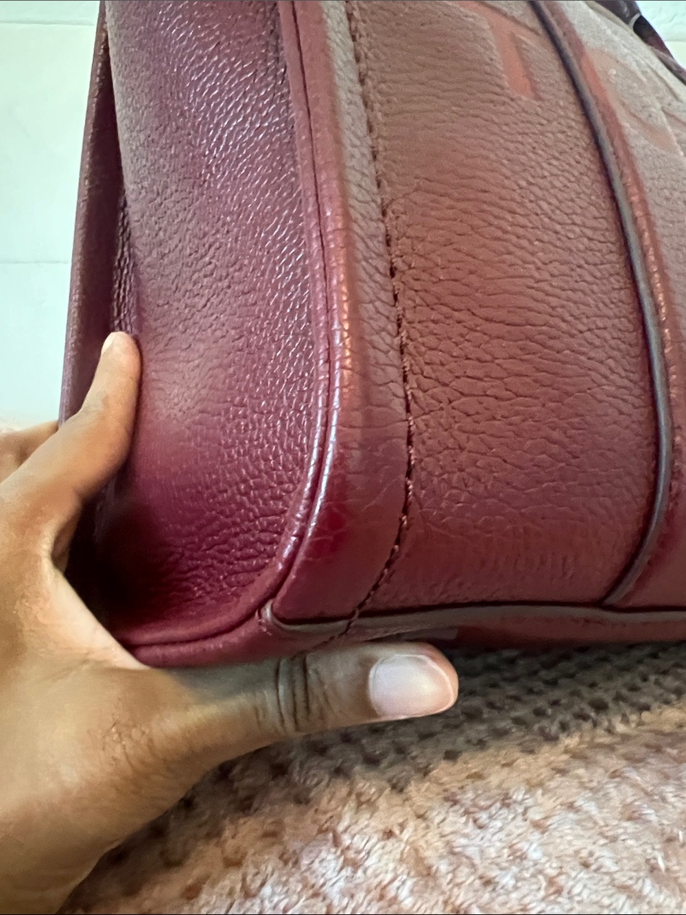 Marc Jacobs The ToteBag Pebbled Leather Tote - Medium Size - Picture 9 of 11